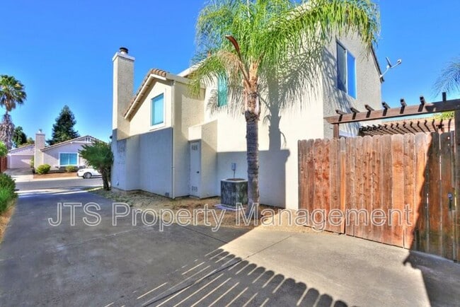Building Photo - 6620 Verandah Ct