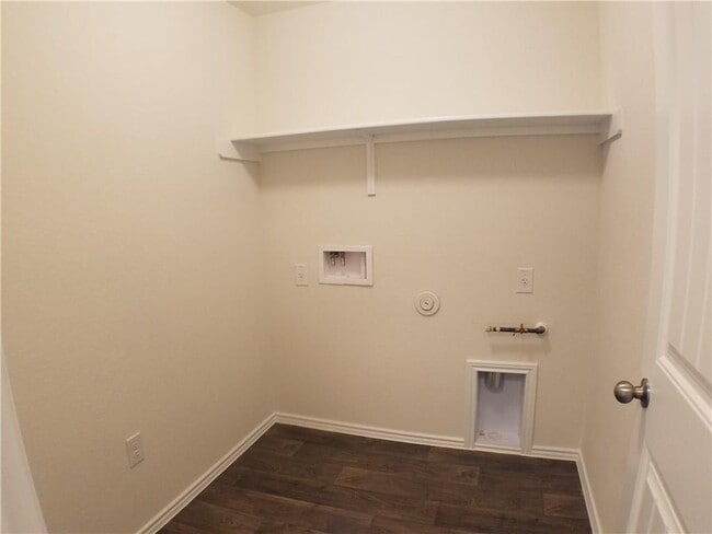 Building Photo - 15100 Harkness Pass