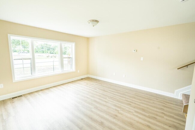 Building Photo - 30X Eudowood Ln