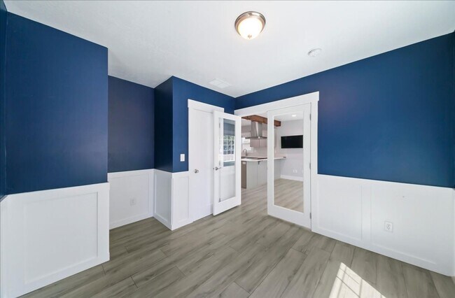 Building Photo - 1605 S Colorado Ave