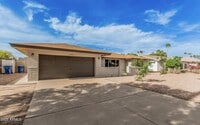 Building Photo - 1922 E Laguna Dr