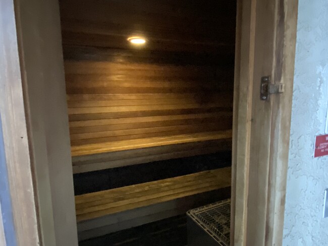 Sauna - 5146 Dorado Dr