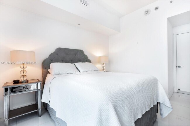 Building Photo - 244 Biscayne Blvd