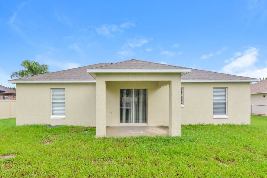 Building Photo - 1061 Pinder St