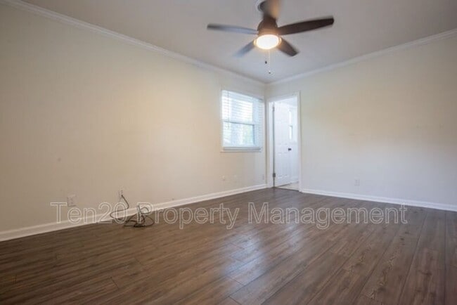 Building Photo - 2813 Edgewood Rd