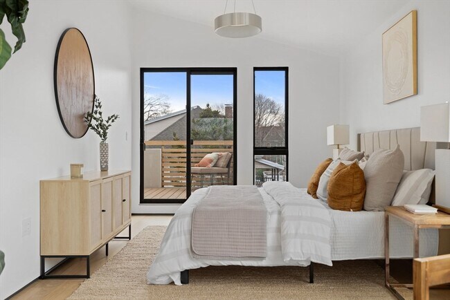 Building Photo - 80 Alpine St