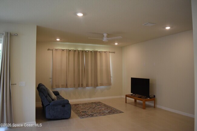 Building Photo - 5039 Sunnytime St