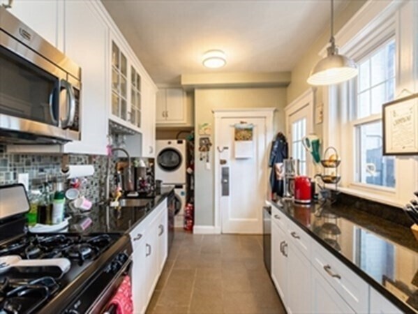 Building Photo - 400 Washington St