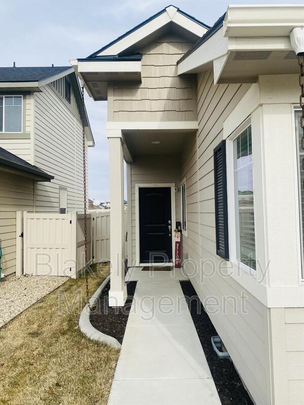 Building Photo - 1476 W Soldotna Dr