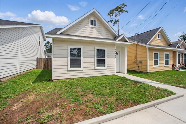 Building Photo - 16884 Kempwood