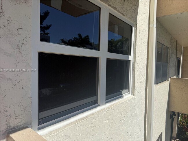 Building Photo - 201 180th Dr