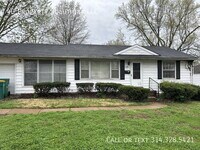 Building Photo - 1200 Ashford Dr
