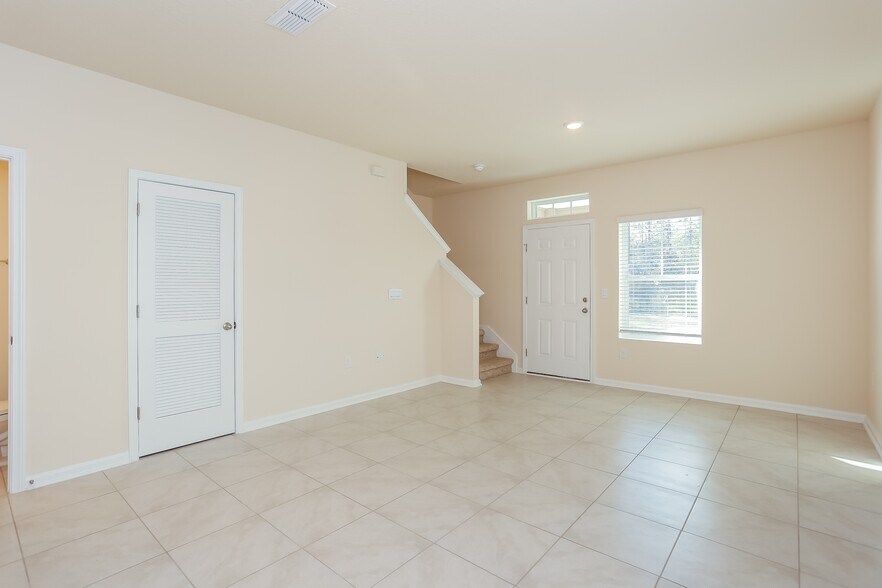 Building Photo - 86728 Mainline Rd