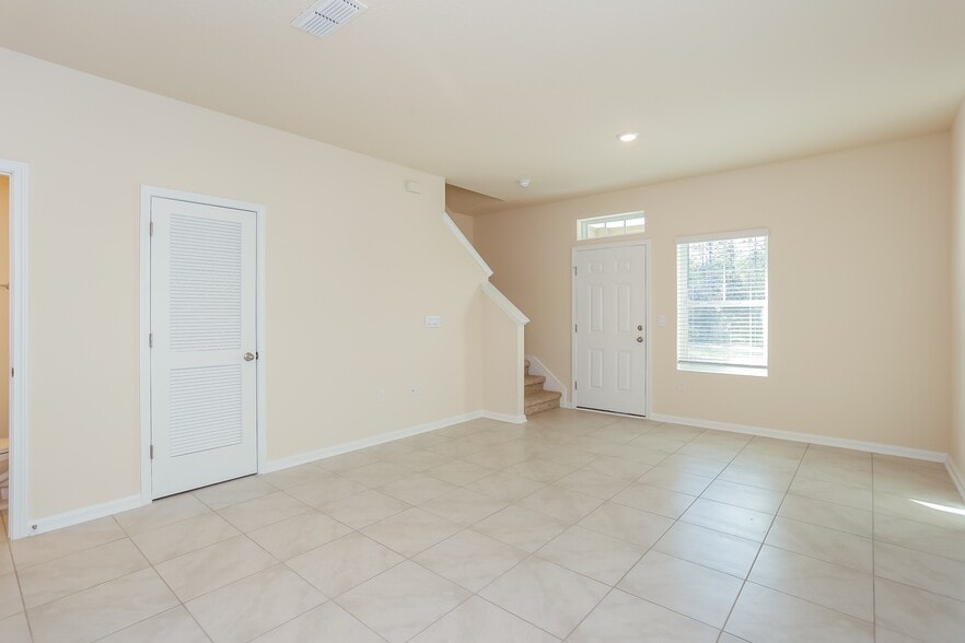 Building Photo - 86800 Mainline Rd