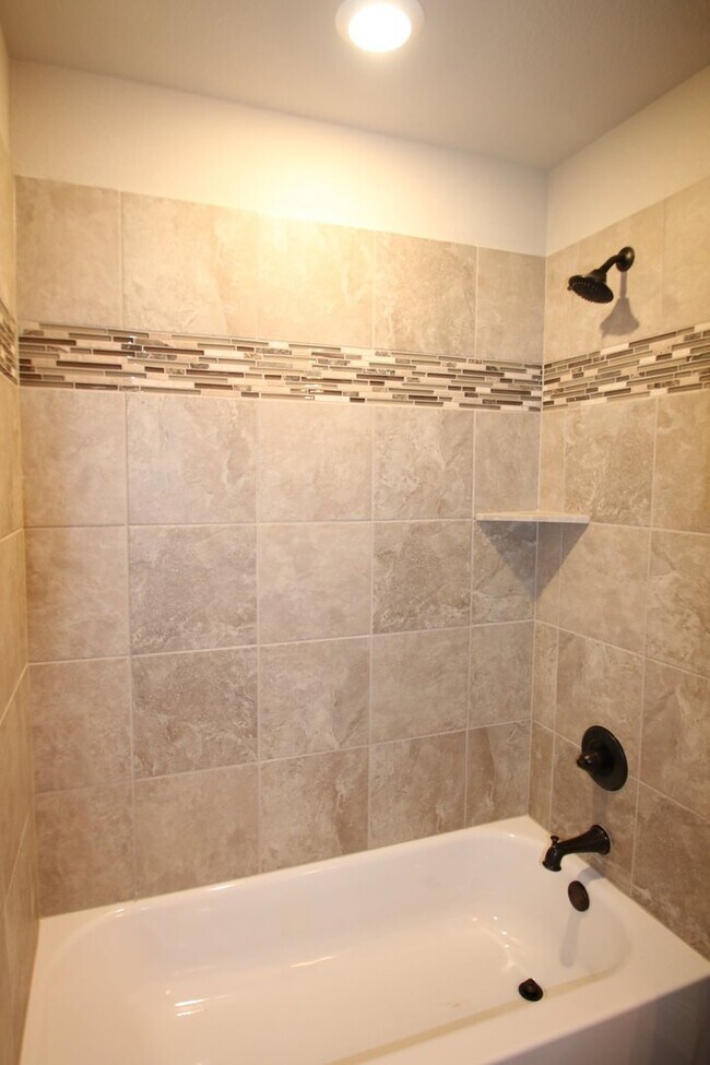 Building Photo - 1324-1328 White Sand Dr