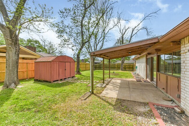 Building Photo - 5402 Dunnethead Dr