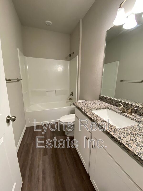 Building Photo - 5625 Abelman Rd