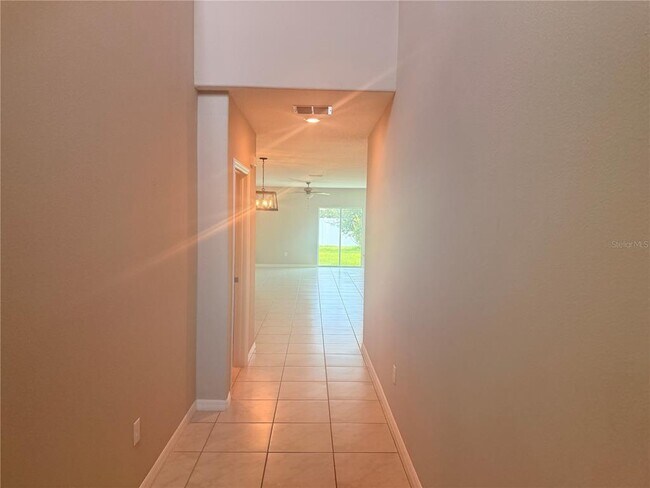 Building Photo - 10363 Shady Preserve Dr
