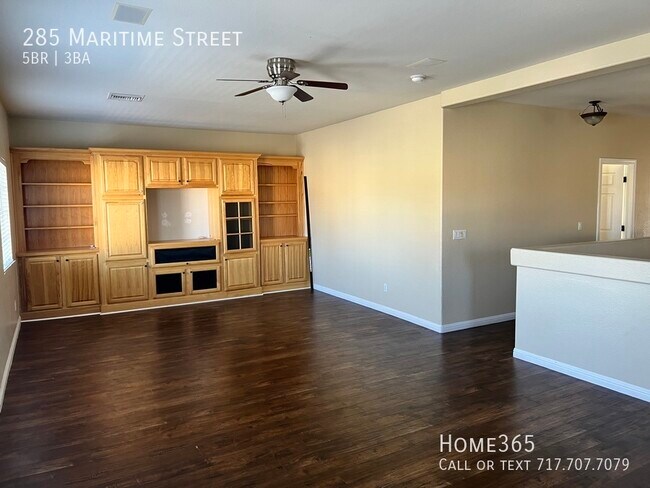 Building Photo - Wonderful Home in Gated Neighborhood!