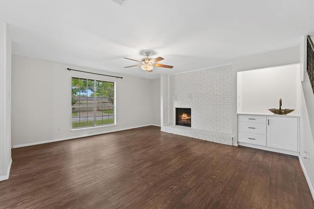 Building Photo - 4007 Ridgebrook Dr