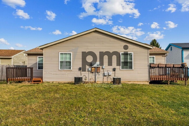 Building Photo - 3783 Petzinger Rd