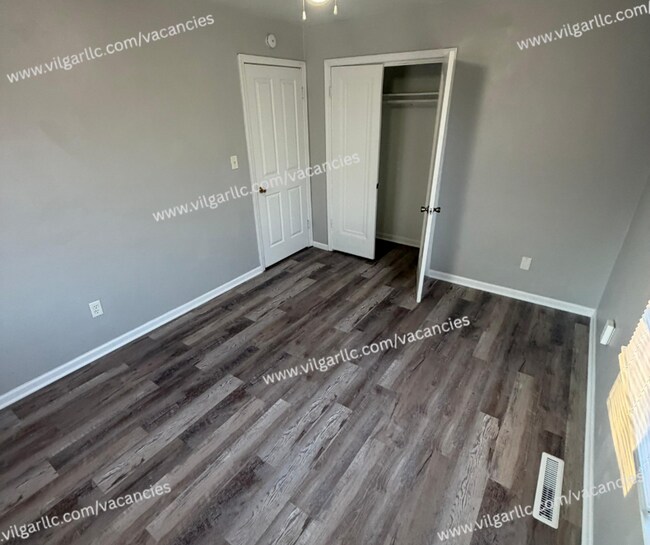 Building Photo - Discover comfort, convenience, and quality living in this beautifully updated 3-bedroom single-fa...