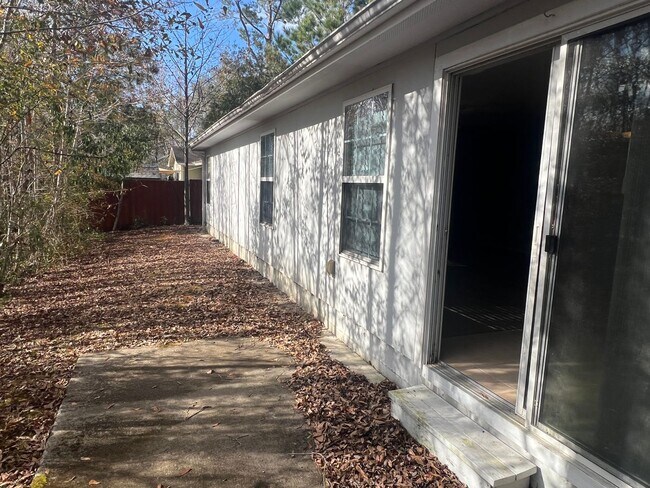Building Photo - 3BR/2BA Home in Kingsland For Rent