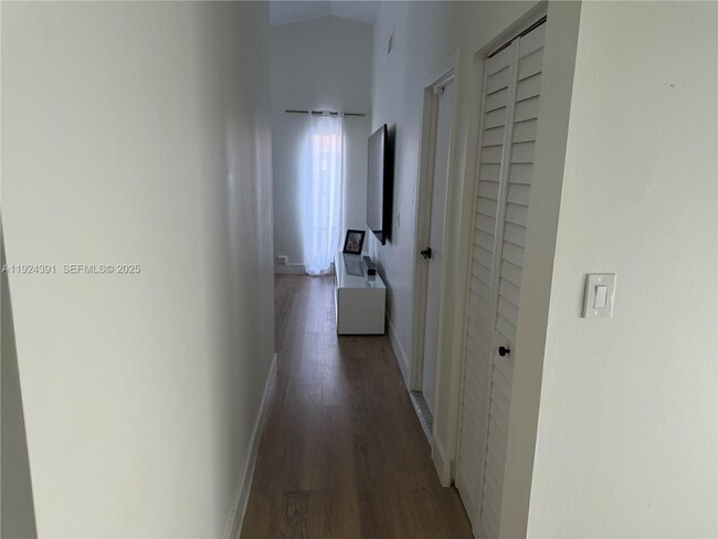 Building Photo - 8611 NW 51st Ct