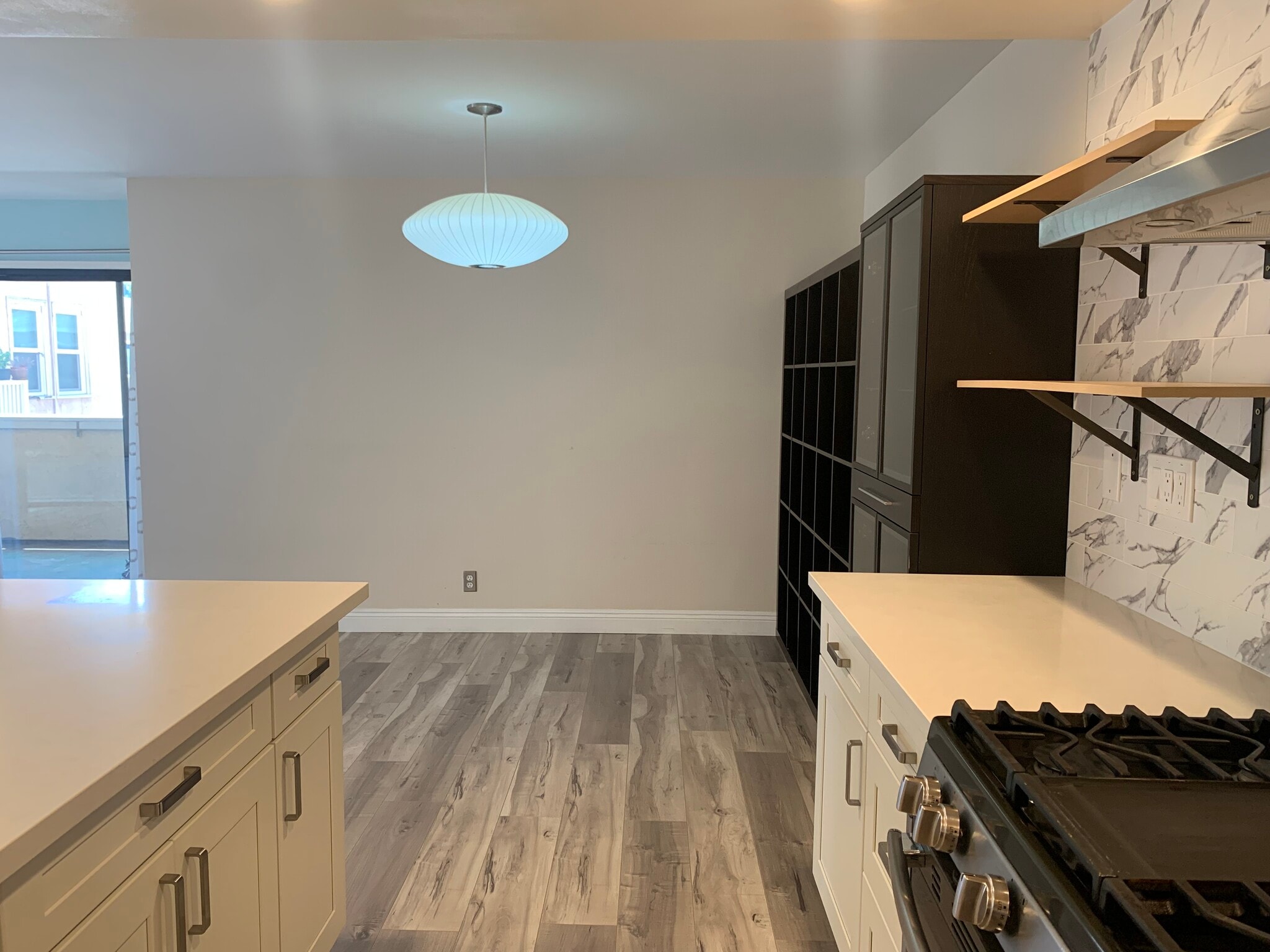 Building Photo - 2032 E Bermuda St