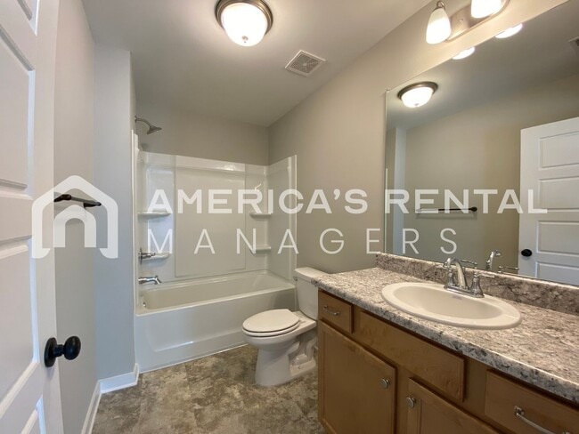 Building Photo - Home for Rent in Talladega, AL...Available to View with 48-hour notice!!!