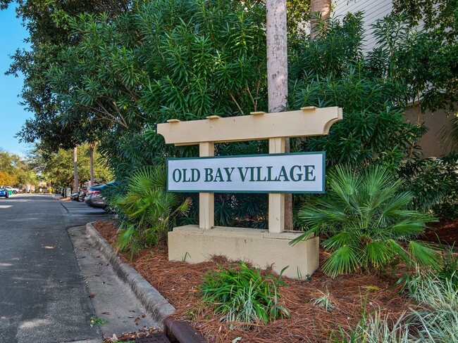 Primary Photo - First-Floor Condo in Old Bay Village – Upg...