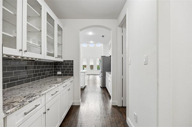 Building Photo - 1165 Clearwater Dr