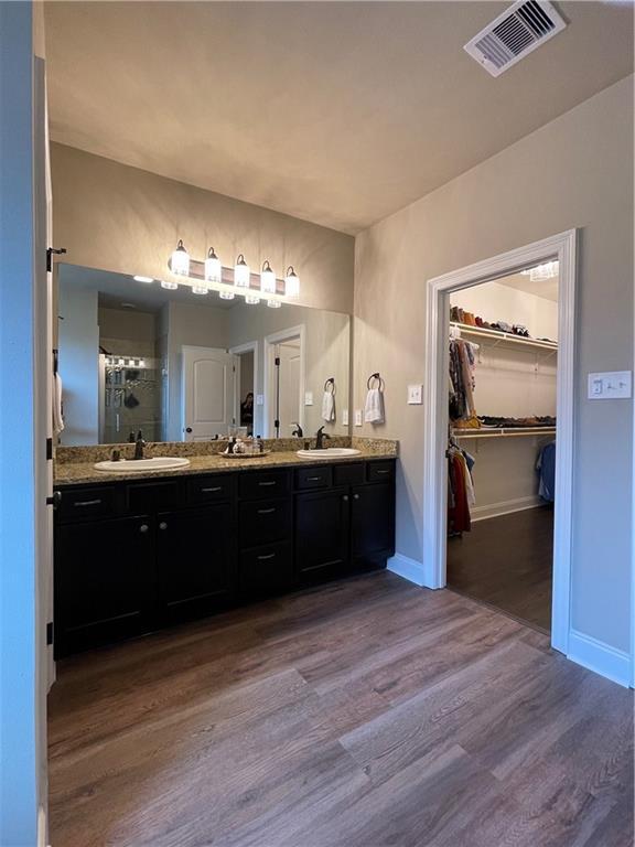 Building Photo - 70404 Chambly Ct