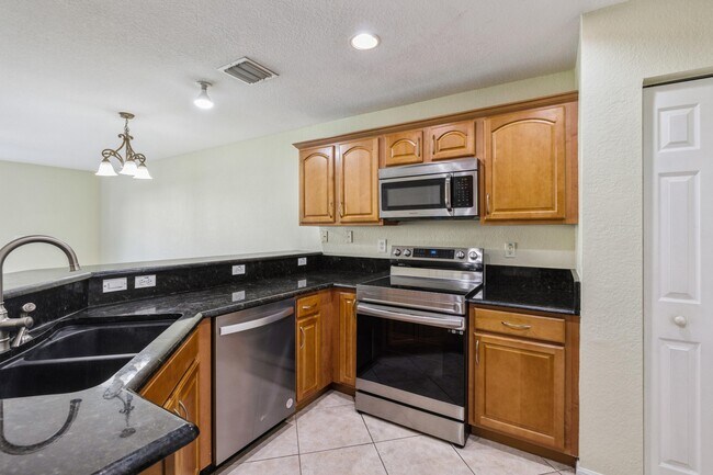 Building Photo - 22131 Majestic Woods Way