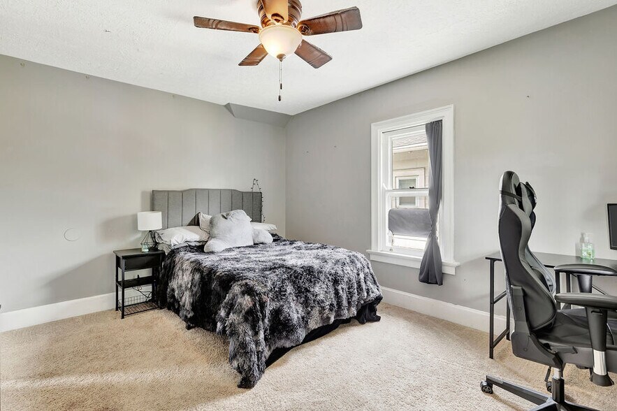 Building Photo - 3242 Stanhope Ave