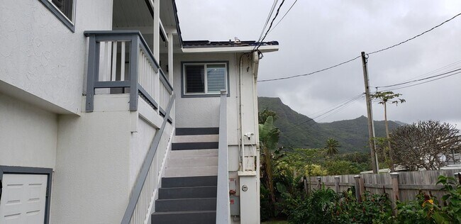 Building Photo - Hauula