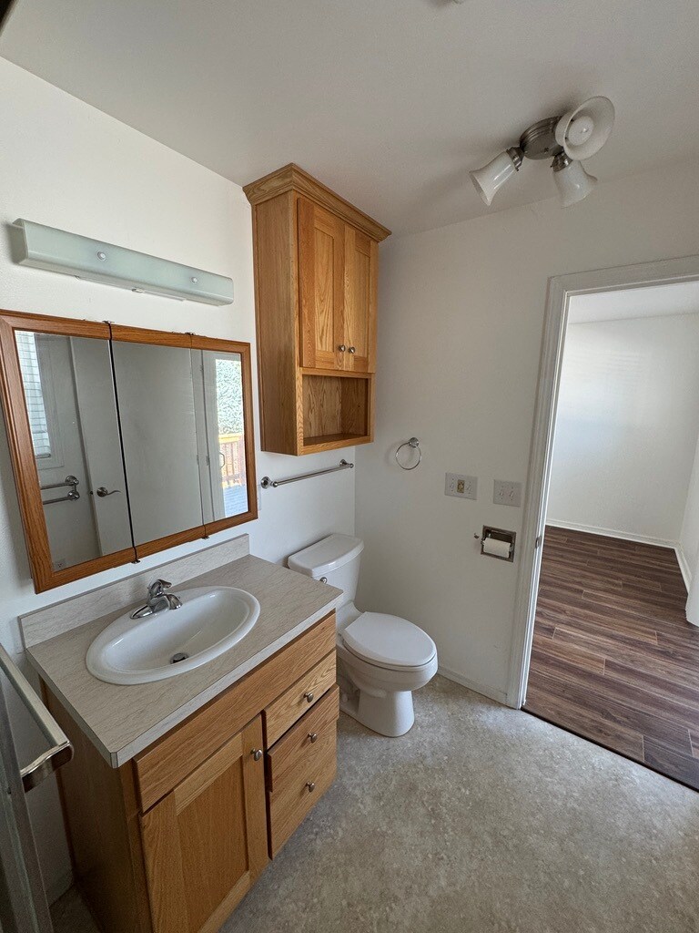 Bathroom 1 - 1811 17th Ave SE
