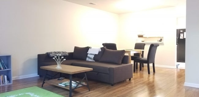 Primary Photo - Convenient and Affordable N.Bethesda Condo