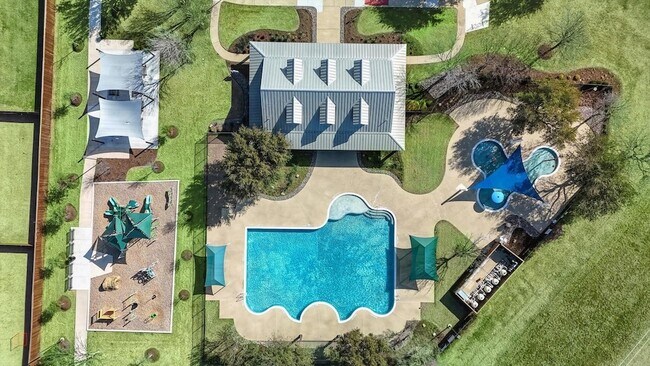 Building Photo - 8225 Painted Tree Tr