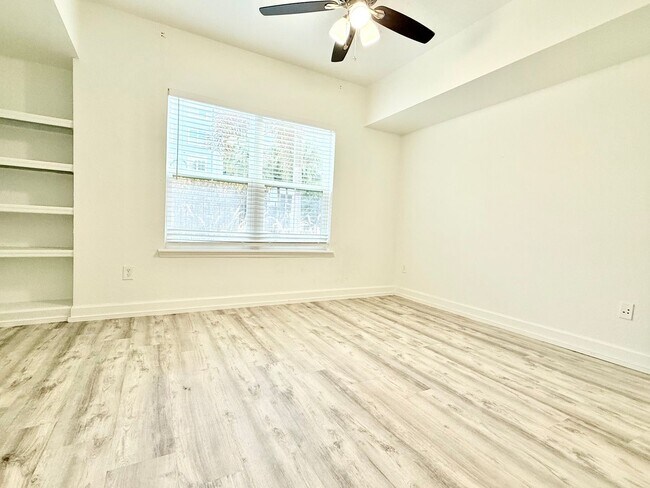 Building Photo - Urban living at its best – 2Bedroooms / 2Baths condo at Grande Downtown Orlando!