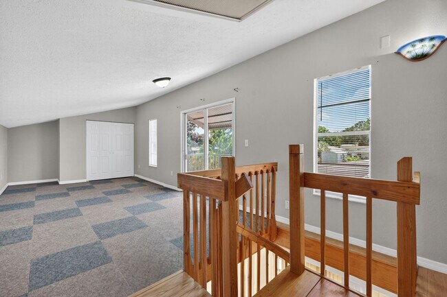 Building Photo - 1627 Canal Ct