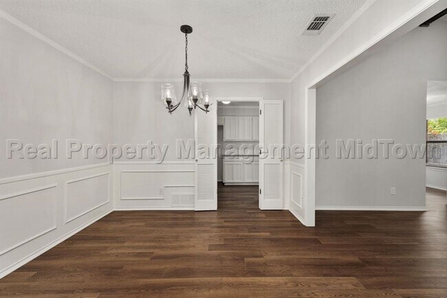 Building Photo - 5104 Andalusia Trail