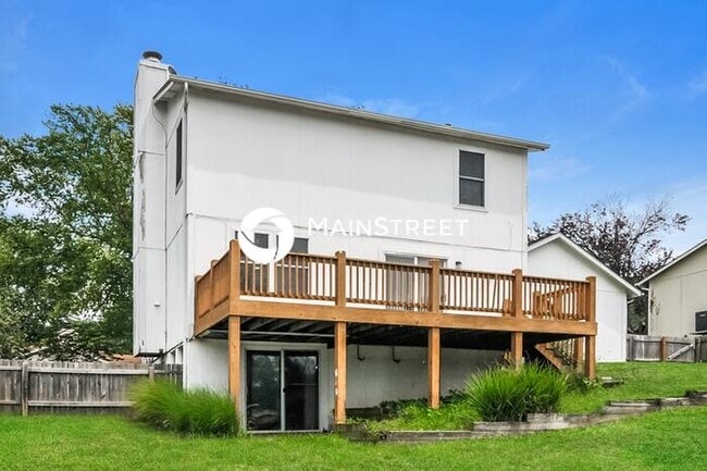 Building Photo - 3 Bedroom Pet-Friendly Home in St Peters, ...