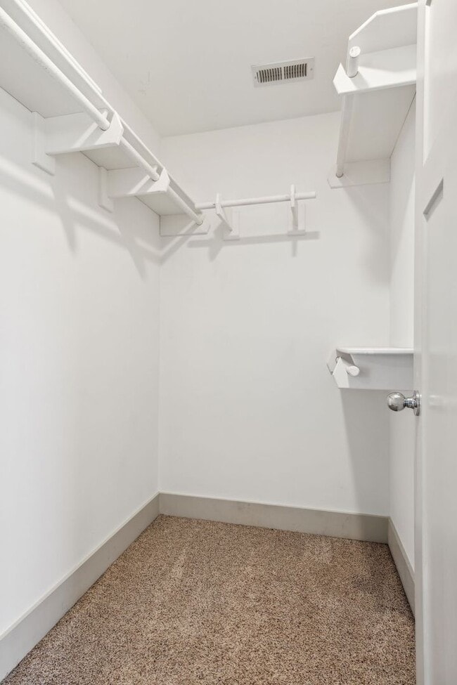 Building Photo - Single-family home for rent in The Nations