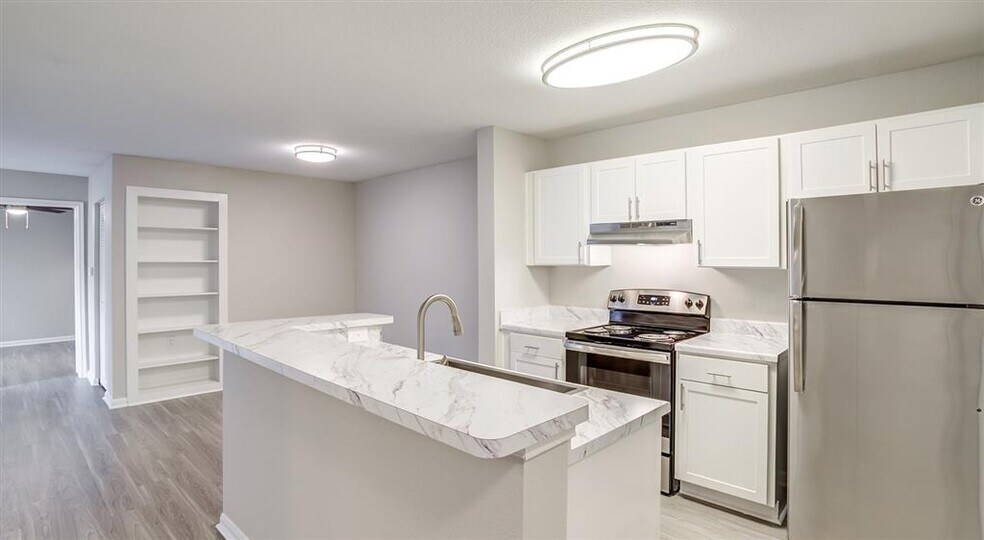 Kenwood Club at the Park 2000 Westborough Dr Katy TX 77449