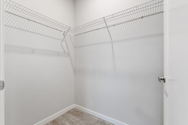 Building Photo - 17181 SW Snowdale St