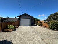 Deep setback offers privacy & curb appeal in quiet Belding Woods. - 721 15th St