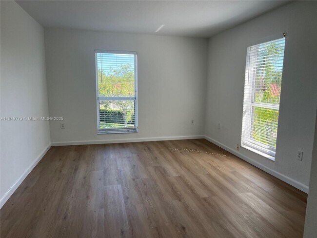 Building Photo - 8950 SW 69th Ct