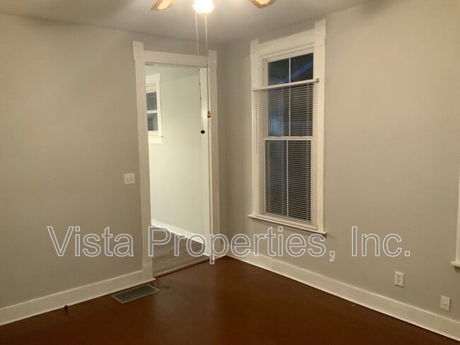 Building Photo - 3137 Northwestern Pkwy