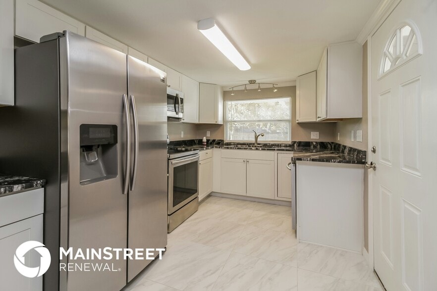 Building Photo - 234 12th Ave